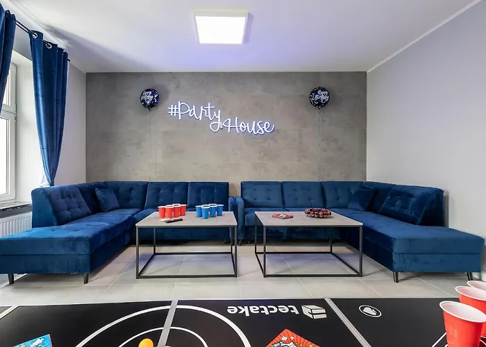 #partyhouse Wilda *
